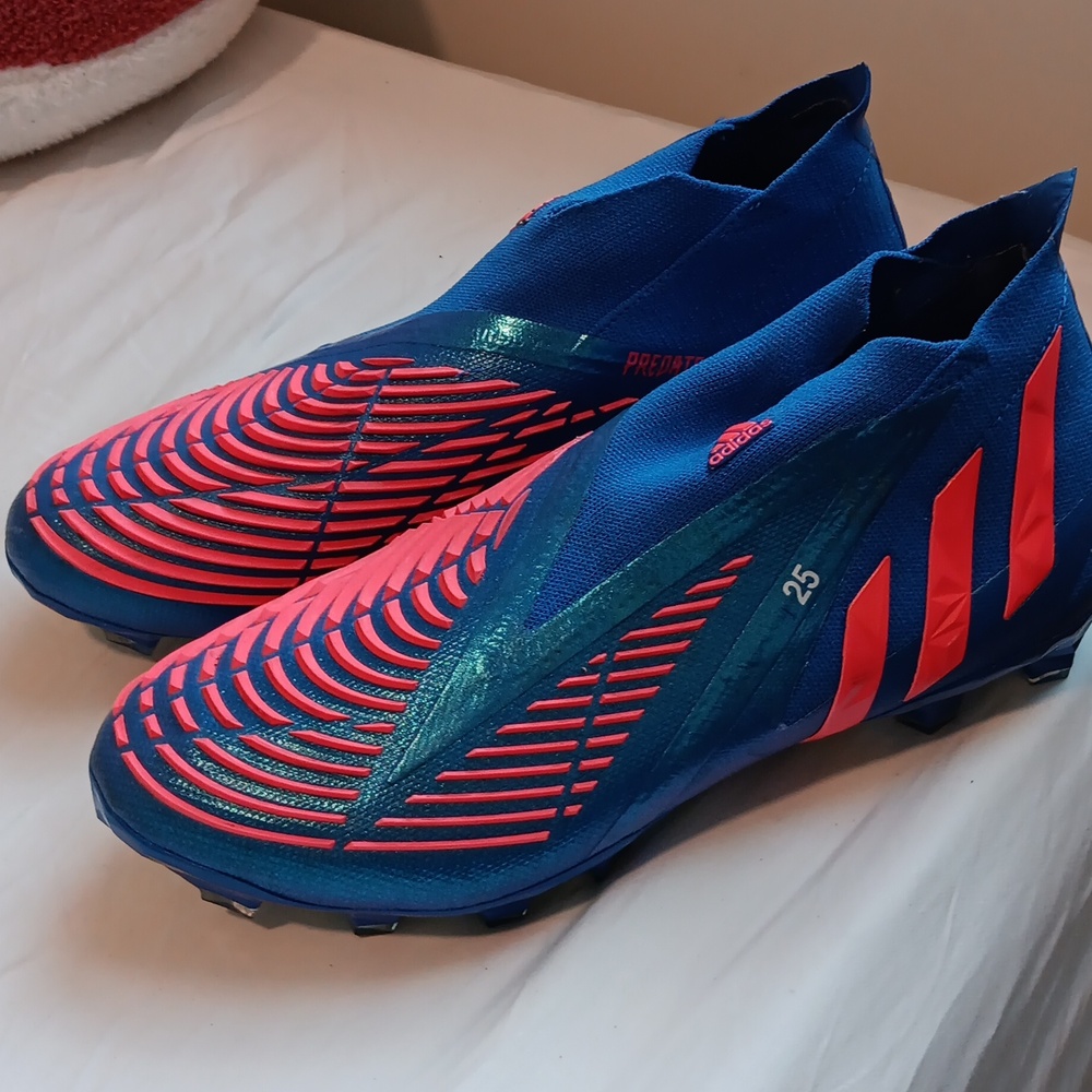 Predator Edge+ Cleats - Picture 5 of 8